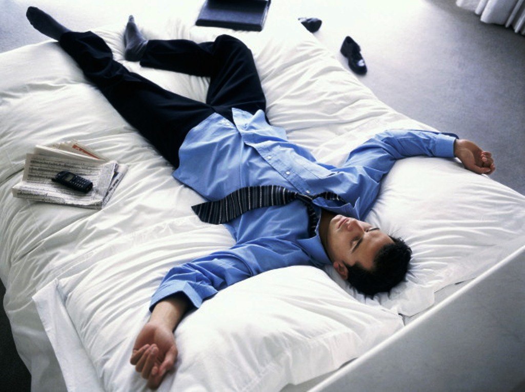 Как выспаться за 4-5 часов: методика быстрого сна